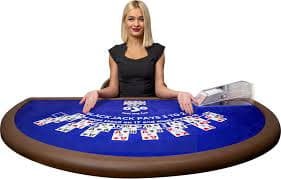 Hasil permainan dan pembayaran di Caribbean Stud Poker