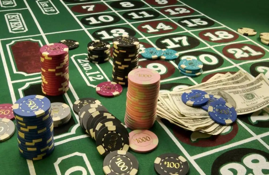Tampilan roulette demo dengan statistik putaran dan opsi taruhan